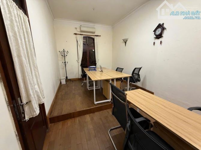 Cho thuê nhà ngõ Láng Hạ 90m2 x 4 tầng 1 lửng giá 30tr/tháng