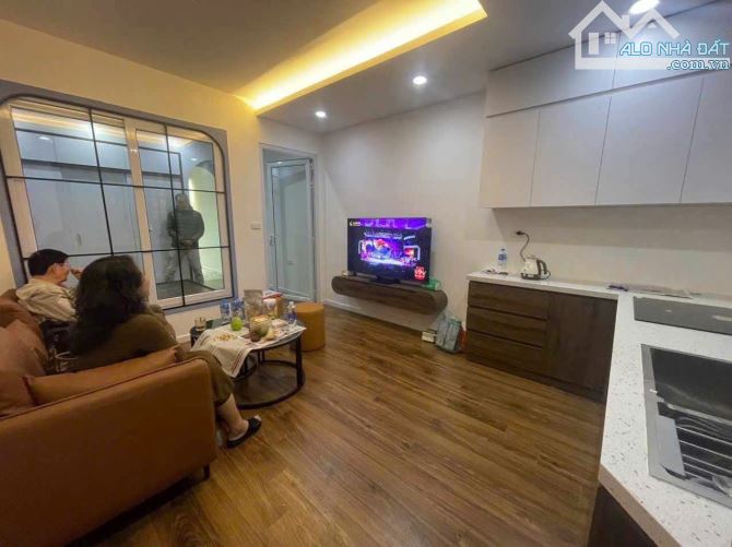 🌟HIẾM NHÀ BÁN! HUỲNH THÚC KHÁNG_ĐỐNG ĐA_TẦNG 2_2 THOÁNG 70M2 2PN NHÀ ĐẸP CHỈ 4,28 TỶ🌟