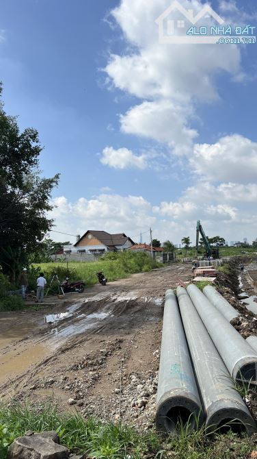 XE TĂNG NÉ MẶT TIỀN SÔNG VÀM THUẬT VƯỜN LÀI AN PHÚ ĐÔNG VỊ TRÍ CỰC KỲ TIỀM NĂNG