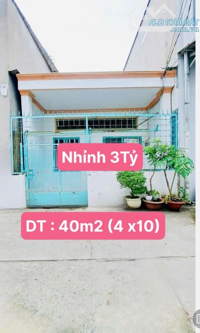 Bán Nhà Sát CVPMQT- Q12- 40M2(4 x10 )- Cấp 4- HXH- Chỉ 3,25 Tỷ.