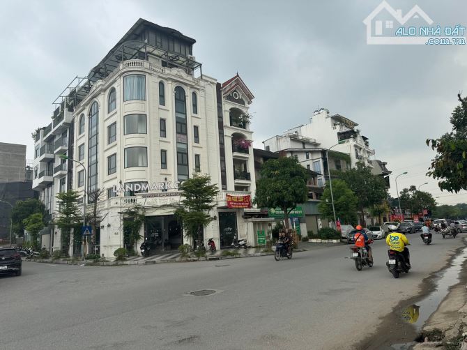 TÒA NHÀ LÔ GÓC MẶT ĐƯỜNG TỔNG CỤC 5 YÊN XÁ, THANH TRÌ, 222M,7 TẦNG,MT18M, THANG MÁY