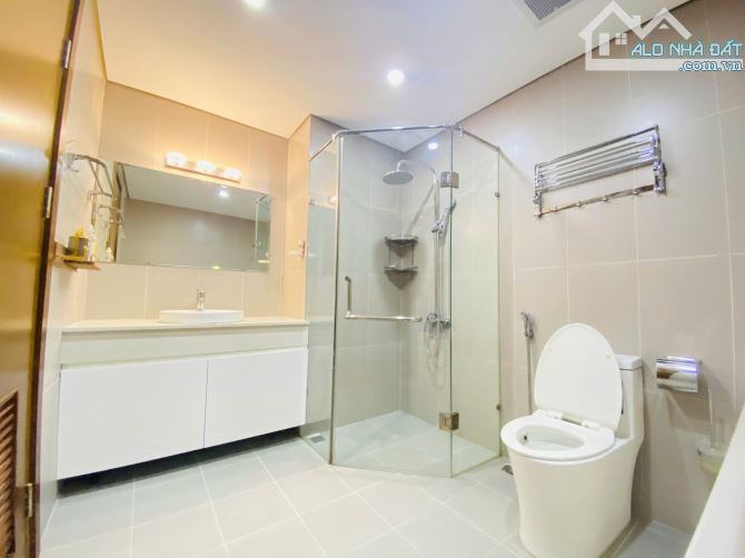 Chính chủ bán ch Sky Park diện tích 80.6m2 2pn 7,45 tỷ full nội thất, sđcc, tầng trunglhzl
