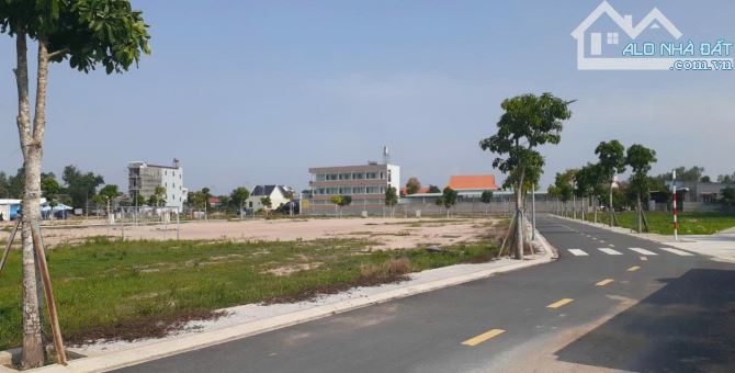 Cần Bán Lô Đất Liền Kề sân bay QT Long Thành - Giá 1tỷ5 - Bao Sổ