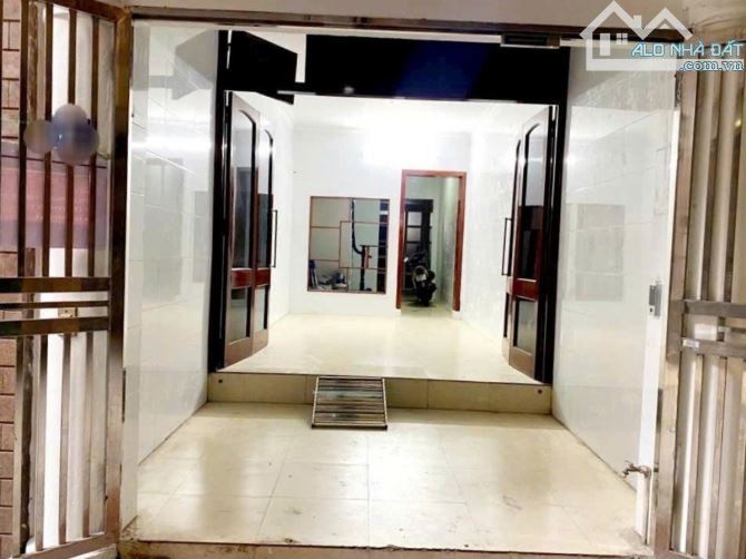 Bán Nhà Trần Phú – Phân lô ô tô – Ngõ thông – Khu cán bộ Nhạc họa TW