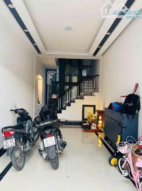 BÁN NHÀ MỚI NGUYỄN VĂN CỪ – TRUNG TÂM - Ô TÔ TRÁNH – NỞ HẬU – 3 THOÁNG – 54M2 CHỈ 18,9 TỶ