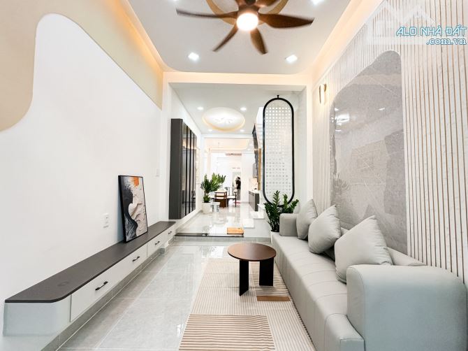 Bán nhà Xô Viết Nghệ Tĩnh BTH, Full nội thất xịn sò, nở hậu, có 1PN dưới trệt, chỉ 6.x tỷ