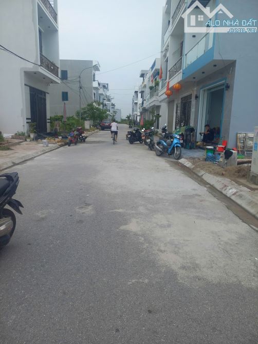Lô Góc 80m2 Tái định cư vạn hương  Trung Tâm Quận Đồ Sơn Gần Biển lh
