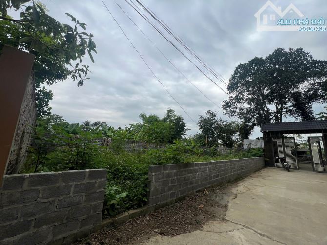 Lô đât vị trí tiềm năng tại Nhuận Trạch,Lương Sơn 215m/80m TC sát khu nghỉ dưỡng Dầu khí