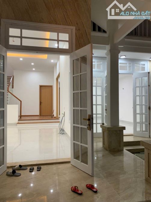 ❌❌ Cần bán biệt thự 2 tầng mặt tiền đường ( 10,5m ) Phạm Tứ - Vị Trí Đẹp - Giá tốt
