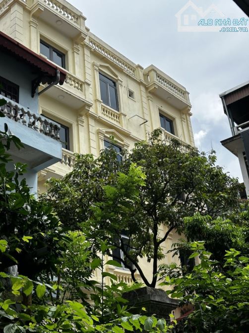 PHỐ  ÂU CƠ – TÂY HỒ - Ô TÔ KINH DOANH – 147 M2 – 4 TẦNG – MẶT TIỀN 13 M – GIÁ 36.1 TỶ.  NH