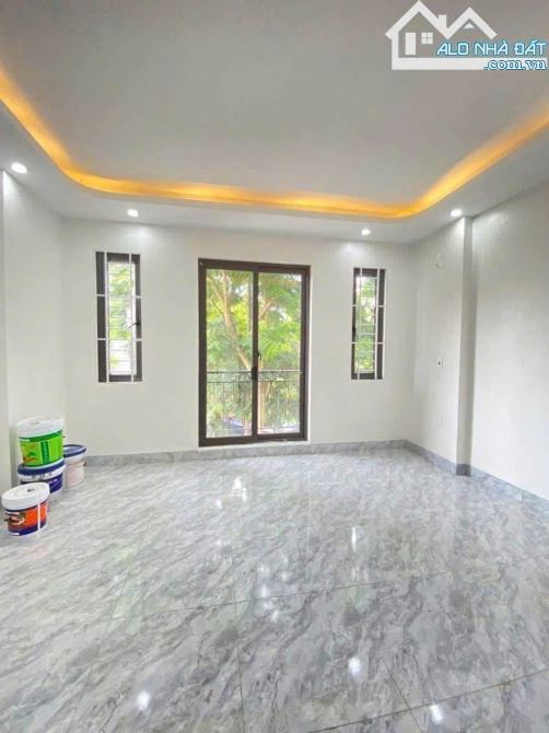 📍📍 Nhà mới 5 tầng -- hoàn thiện đẹp - Ô tô vào tận cửa  tại Phụng Châu 📐DT 32m2 TK 4tần