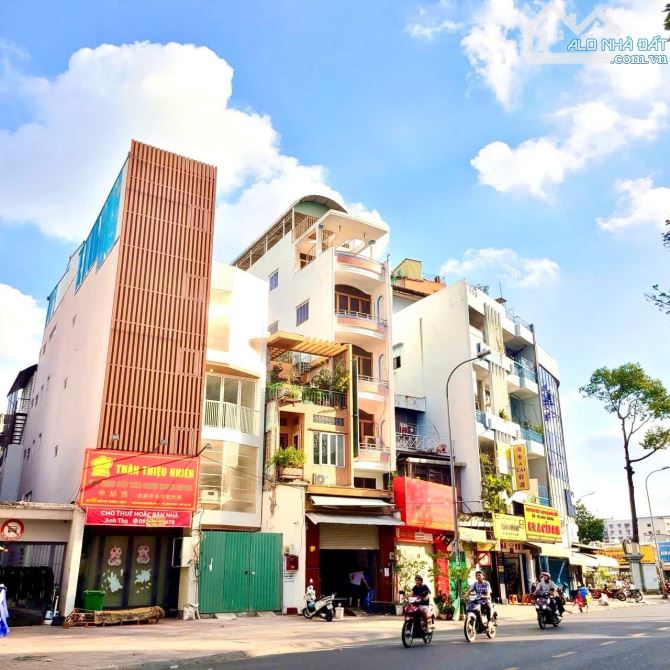 Hạ giá từ 25 tỷ còn 21 tỷ cần bán gấp nhà MT Trần Phú P.7 Q.5