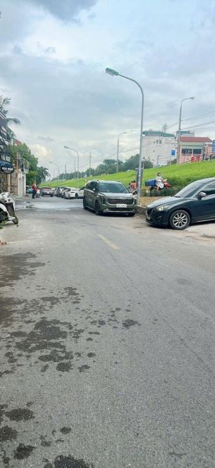 BÁN ĐẤT MẶT PHỐ LÂM DU LONG BIÊN 78 TỶ 650M MT6M Ô TÔ TRÁNH KINH DOANH. BÁN ĐẤT MẶT PHỐ LÂ