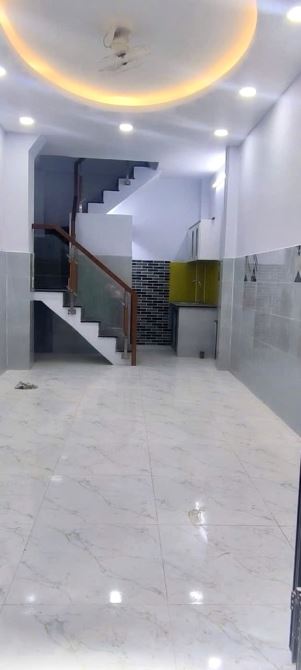 Nhà Âu Cơ 2 tầng 2PN3WC vị trí trung tâm đi đâu cũng tiện