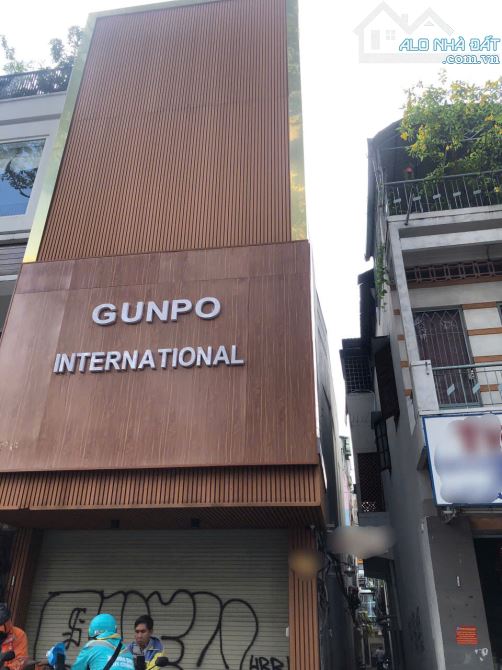 BÁN GẤP GÓC 2MT  ĐƯỜNG TRẦN HƯNG ĐẠO - P.CÔ GIANG - Q.1 KC,4 TẤM,4,2X20M2,GIÁ 49 TỶ
