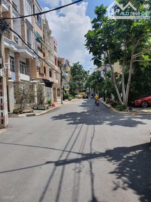**Duy Nhất  lô đất góc 2 Mặt Tiền HXH Vị trí VÀNG đường Cộng Hòa TB CN.71m2-12 Tỷ Xíu