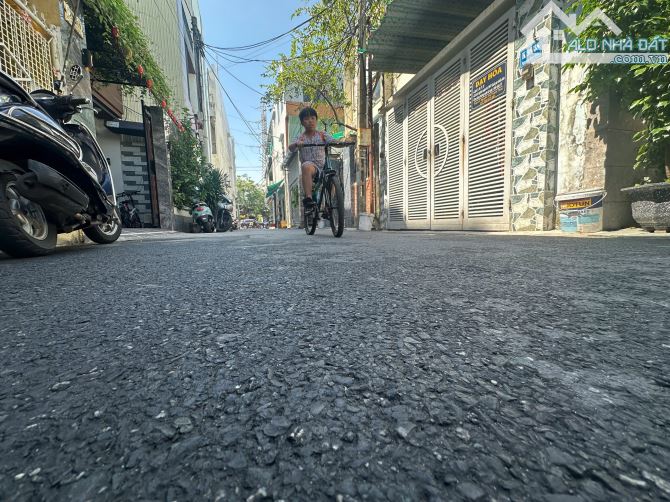BÁN LÔ ĐẤT K TRẦN VĂN DƯ_120M2 NGANG 6M_CÁCH BIỂN 20M_LÔ HIẾM