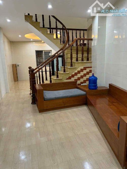 Bán nhà 4 tầng riêng tại đường Thanh Bình. Dt: 51m. Gía chào bán 7,4 tỷ có TL