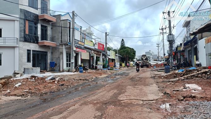 Bán đất mặt tiền Tô Vĩnh Diện, ngang 11m, Làng ĐH Quốc Gia, Đông Hoà, Dĩ An chỉ 38tỷ