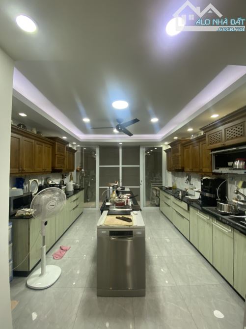 SIÊU PHẨM ĐƯỜNG XE HƠI 10m SÁT MẶT TIỀN ĐIỆN BIÊN PHỦ P17 (4X15) 4 TẦNG NHÀ MỚI CỨNG