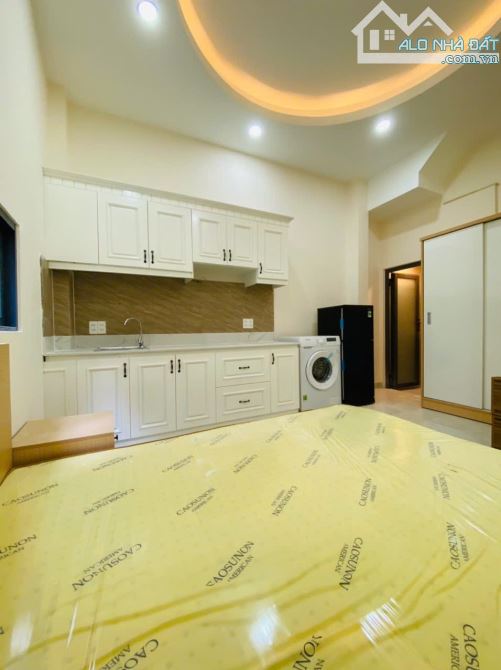 Bán nhà khai thác dòng tiền vị trí gần MT - 4 Tầng - DT 38m2 - 6 CHDV cho thuê 35 triệu