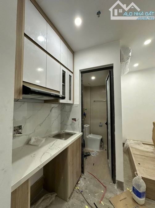 Bán CCMN Pháo Đài Láng, Đống Đa, 50m2, 7 tầng, mặt tiền 8.5m, giá 15.9