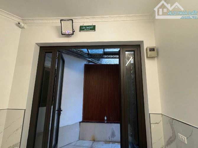 Cần bán căn Trung cư cho thuê 15phong khép kín 13ty