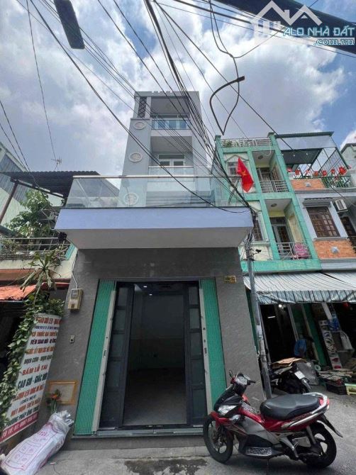 Nhà HXH 1/ Dương Bá Trạc, P.2, Quận 8 | 3,5 x 10 | Trệt 3 Lầu | 2PN 4WC | Giá 15tr