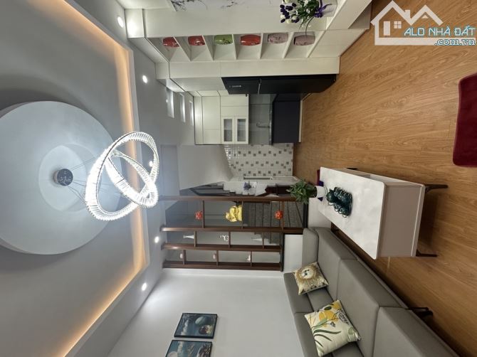 Bán nhà Xuân Đỉnh, 35m-5tầng, nhà mới ở ngay, ô tô qua nhà, hàng xóm Ngoại Giao Đoàn