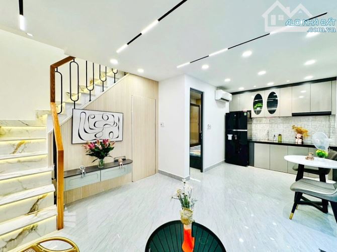 Cần bán nhà mới đẹp 1 lầu 3 phòng ngủ, nội thất đầy đủ