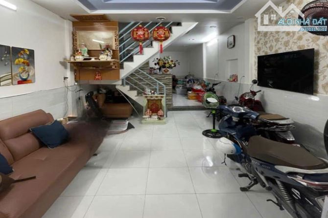 Bán nhà hẻm 3m, Khuông Việt, Tân Phú, 41 m² (4m x 10.5m), 2 tầng - Giá 5.3 tỷ TL