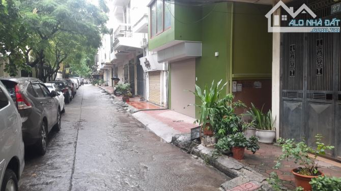 Bán Nhà Mặt Phố Ba Đình 72m2-5T 2MT5,5m LÔ GÓC 3 THOÁNG 36,5 Tỷ Nguyễn Công Hoan.