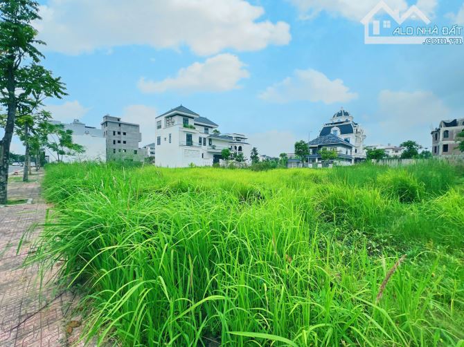 Chính chủ gửi bán 2 lô đất đẹp tại KĐT Vũ Phúc – vị trí áp góc Tây Bắc