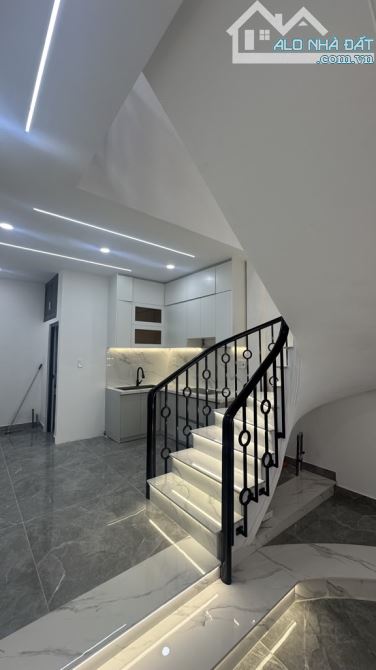Bán nhà mới 2 tầng khu VIP 36 hecta, Tân Thới Nhất 1B, Tân Thới Nhất, Quận 12, giá 4.x Tỷ