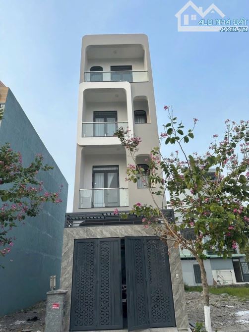 BÁN CĂN NHÀ 1 TRỆT 3 LẦU (HOÀN CÔNG) TRỤC ĐƯỜNG F6 - KHU TĐC BỬU LONG 3. GIÁ CHỈ 5,5 TỶ