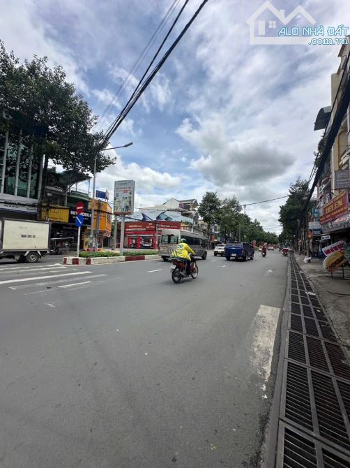 CHỦ GỞI BÁN ĐẤT (DT: 70M2) SỔ RIÊNG THỔ CƯ 100% NGAY CHỢ PHÚC HẢI. GIÁ CHỈ 2,3 TỶ