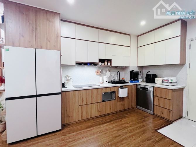 Cần bán căn hộ Usilk city 2PN 2Vs full nội thất 79m view đẹp ban công ĐN chỉ nhỉnh 4 tỷ.