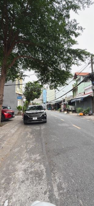Bán nhà Bình Tân, kế Aeon Tân Phú, 4.2*18m, nở hậu 4.5m, nhỉnh 4 tỷ