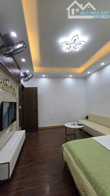 TT ĐÀO TẤN – THỦ LỆ NGAY GẦN PHỐ. DIỆN TÍCH SỬ DỤNG 3 TẦNG 22/70M.