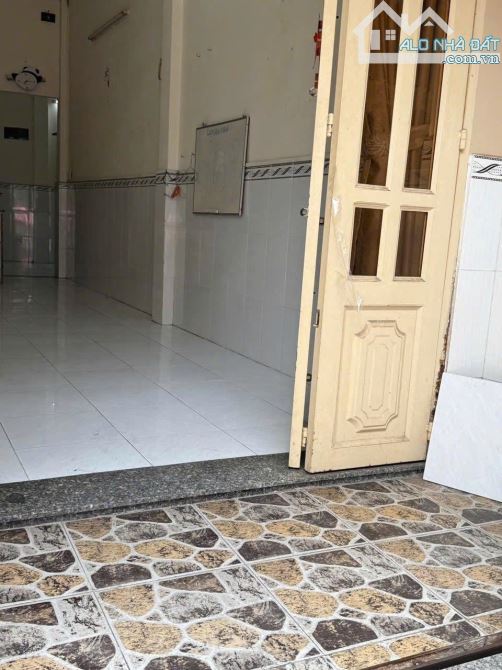 Bán nhà hẻm Nguyễn Thị Tần Phường Chánh Hưng. Nhà nở hậu L