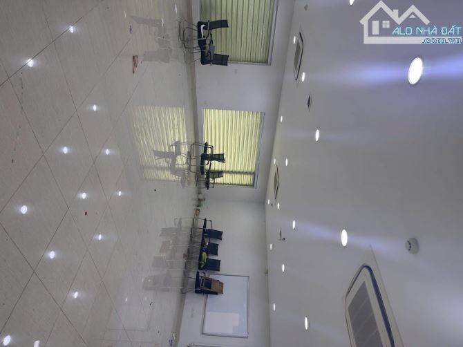 Cho thuê nhà Dương Nội 150m 6 tầng thông sàn thang máy