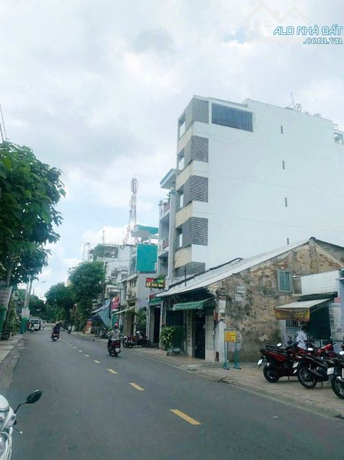 Chỉ 58 tỷ cho 146m2 Nguyễn Văn Đừng Q5