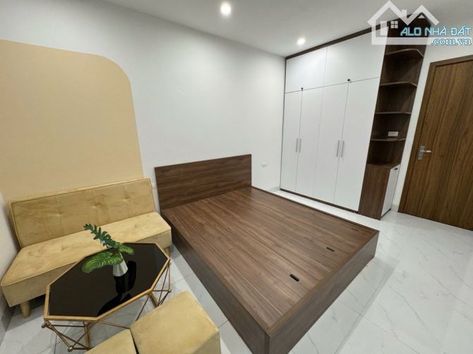 Tòa Căn Hộ DV Hồ Tùng Mậu 120m x 7T, MT 6,1m, Thang Máy, Ô Tô, 27P Full Nt.