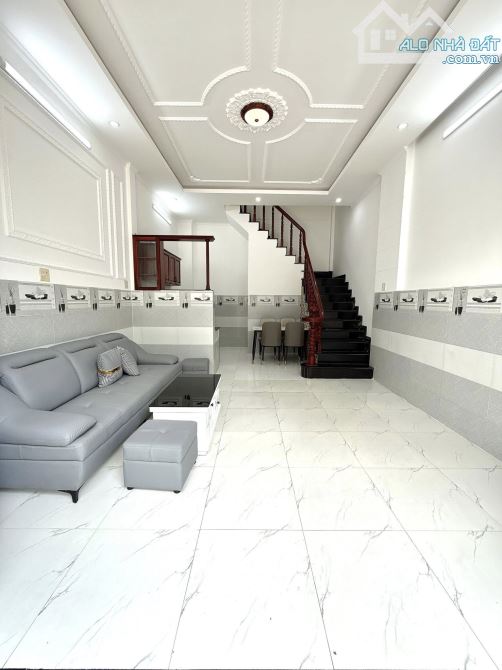 NẮM CHÍNH CHỦ BÁN NHÀ 2 TẦNG HẺM 11 NGUYỄN VĂN LINH