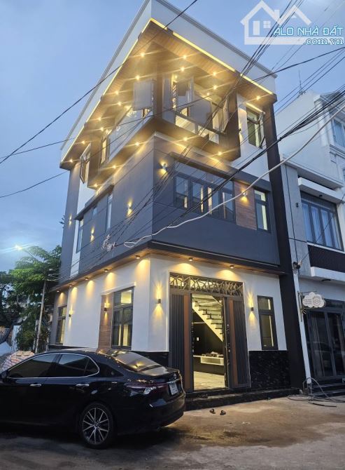 NẮM CHÍNH CHỦ BÁN NHÀ GỐC 3 TẦNG HẺM 86 LÊ BÌNH