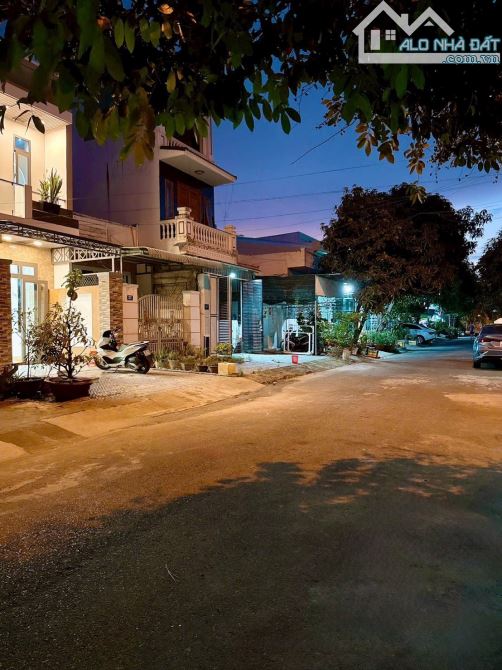 NẮM CHÍNH CHỦ BÁN NHÀ 2 TẦNG MẶT TIỀN ĐƯỜNG SỐ 5