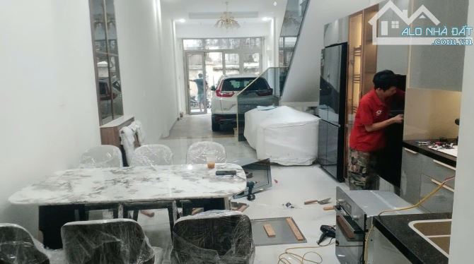 🚨 NGỘP BANK - BÁN GẤP TRONG TUẦN - HUYỀN QUANG - 58,2M² - 3 TẦNG 🚨