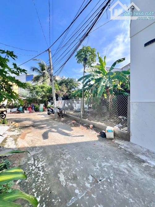 NẮM CHÍNH CHỦ CẦN BÁN NỀN GỐC HẺM 67 NGUYỄN THÔNG