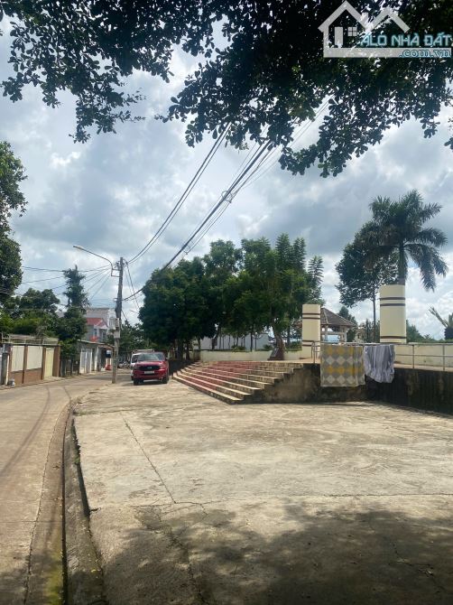 BÁN 2 LÔ ĐẤT ĐẸP – HẺM 49 Y ƠN, P. TÂN THÀNH – VIEW CÔNG VIÊN SƠN LA 🏡