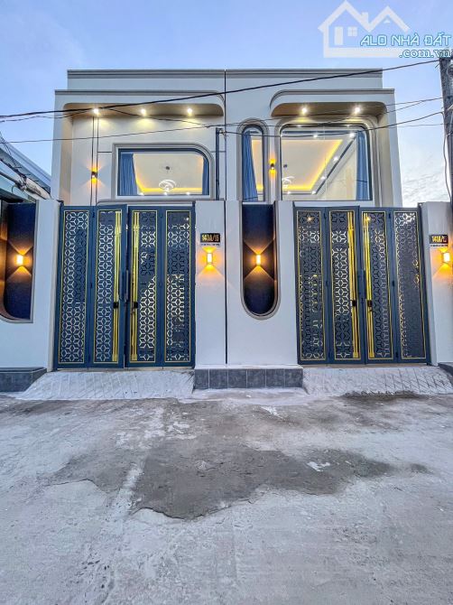 NẮM CHÍNH CHỦ BÁN NHÀ 3 TẦNG 2 TẦNG HẺM NGUYỄN VĂN LINH